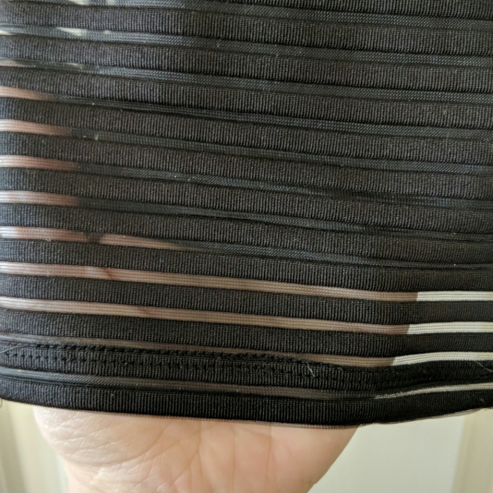 *4/25* Calvin Klein Ribbed Shirt - Picture 2 of 5
